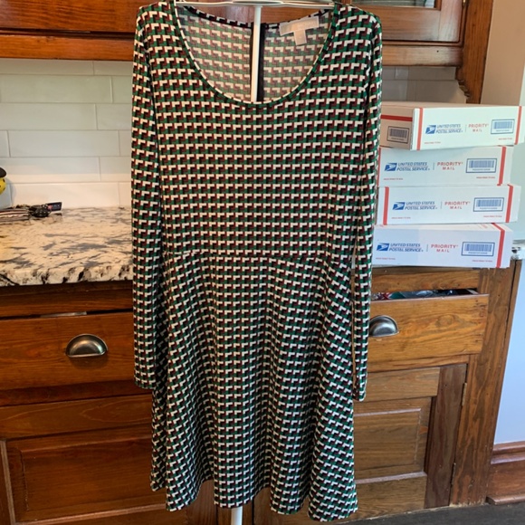 Michael Kors fit snd flare palmetto green patterned dress. Worn twice - Picture 3 of 7